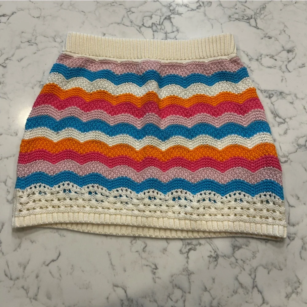 NWT Gap Kids 100% Cotton Crochet Style Striped Skirt Size Small (6-7)‎